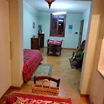 Loriana Apartman *