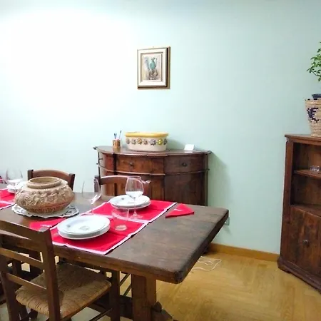 Loriana Apartment *